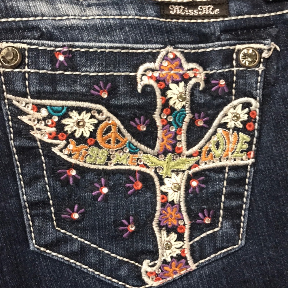 Miss Me Jeans 27 JP5727B Hippie Love Peace Flares